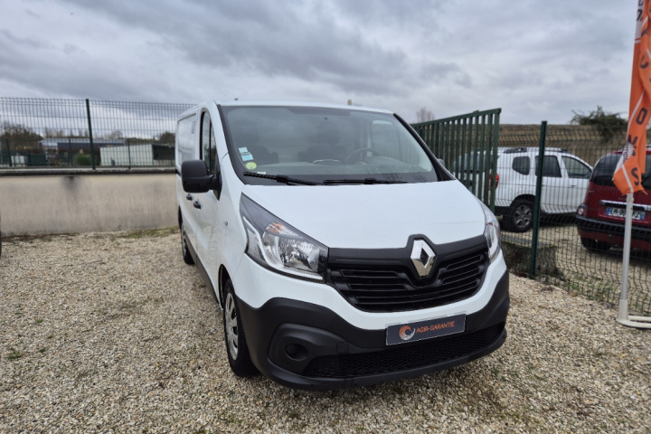 RENAULT TRAFIC FOURGON