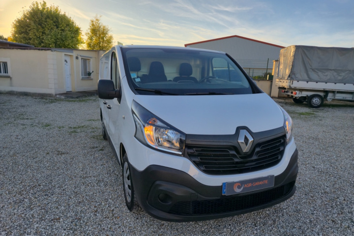 RENAULT TRAFIC FOURGON