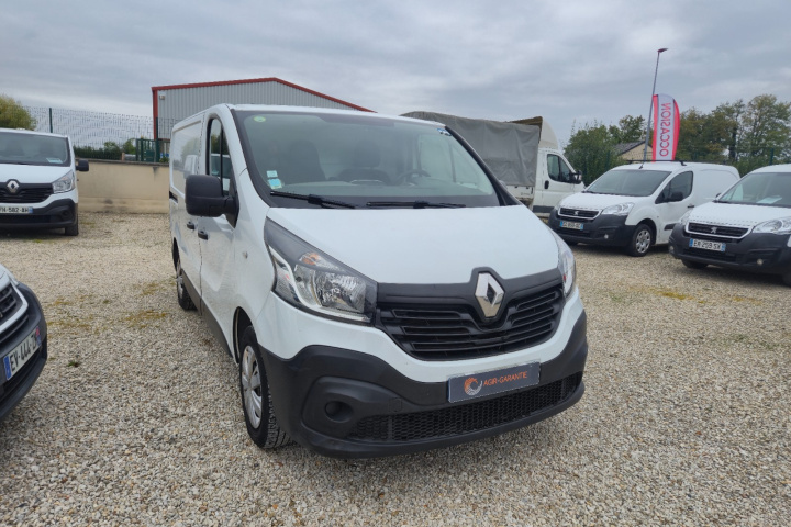RENAULT TRAFIC FOURGON