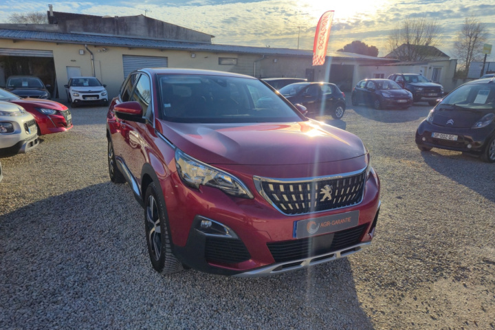PEUGEOT 3008