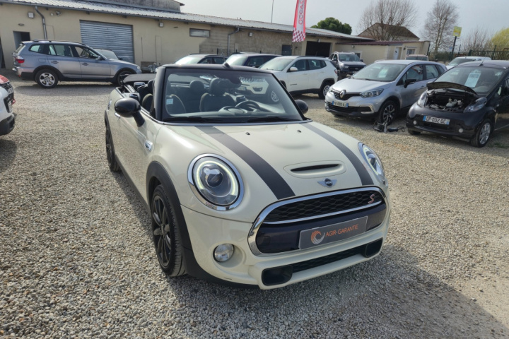 MINI CABRIOLET F57