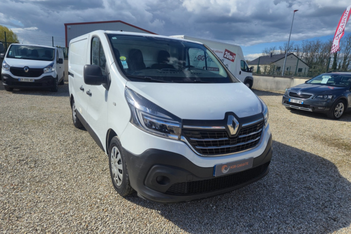 RENAULT TRAFIC FOURGON