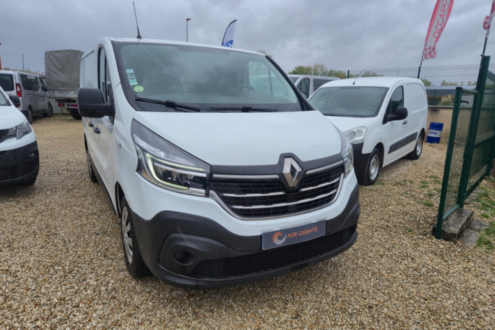 RENAULT TRAFIC FOURGON