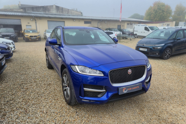 JAGUAR F-PACE